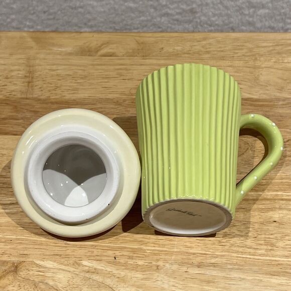 Grasslands Road Cupcake Style Coffee Mug Tea Green Fluted Handle Frosting Flower - Picture 10 of 14